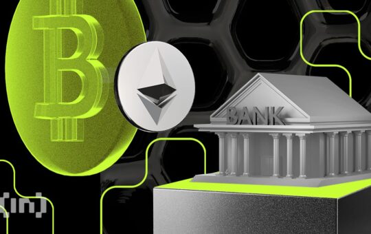 Banking Deposits Drop as Investors Climb Into Bitcoin