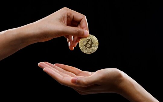 Tel Aviv Stock Exchange to Let Nonbank Members' Customers Trade Crypto, Two Hackers Arrested in France, $70M in BTC and ETH Donated to Ukraine