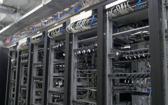 Chinese Telecom giant Coolpad to buy Bitcoin mining rigs worth $13.5 million