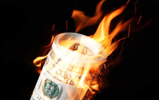 US Dollar Dominance Under Fire as Sanctions Push Nations to Alternatives