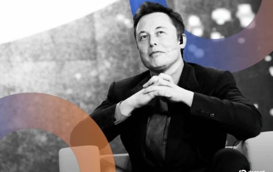 Elon Musk Takes Aim at Apple Over App Store: 'Are You Playing Politics?'