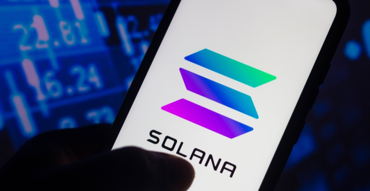 Solana price breaks past $200
