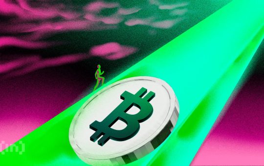 Bitcoin Sell-Off Over? Standard Chartered Predicts Rally