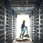 Expert Flags Bitcoin’s First Hashrate Bear Market as Network Sheds 145 EH/s