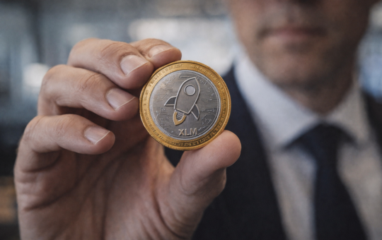 Mixed market signals leave XLM at key technical levels
